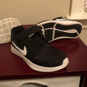 Nike toddler shoes